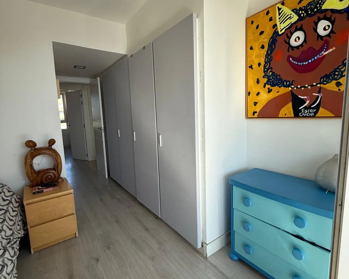 aa65e098-1299-4452-a8d2-3ac8fa845a3a