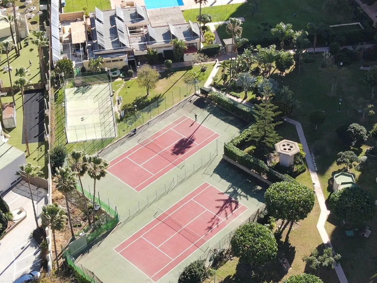 f6590277-1cae-4d1a-8afb-f979163b31ad