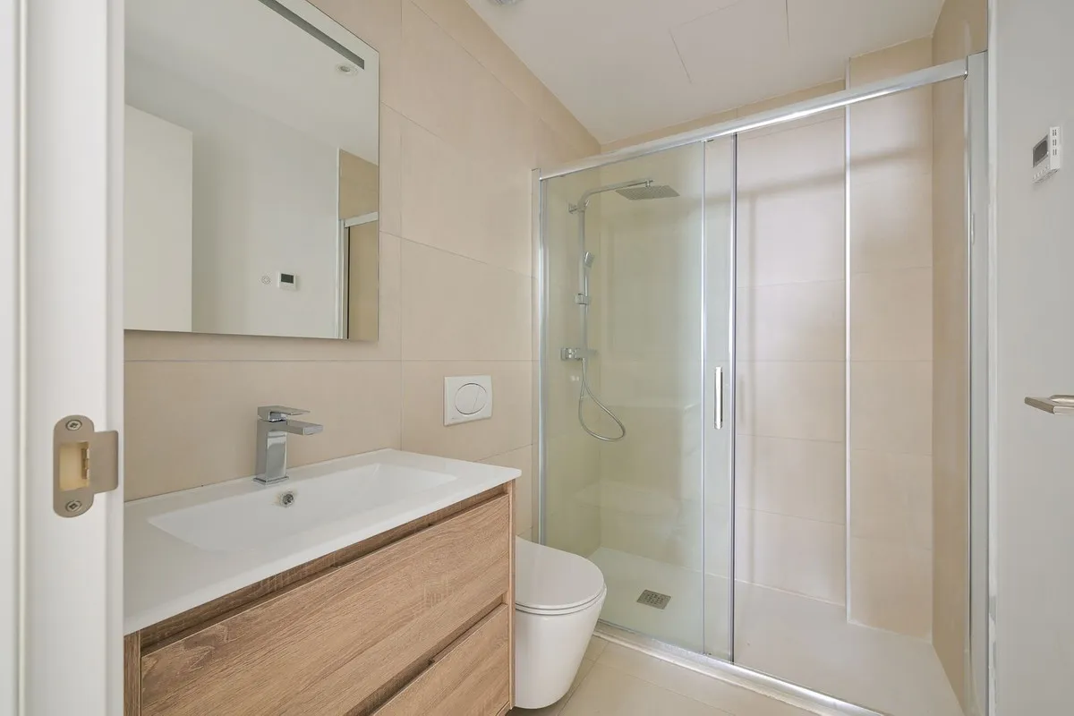 2c8b82ab-1ac4-4e7d-8ecf-07c213620a95