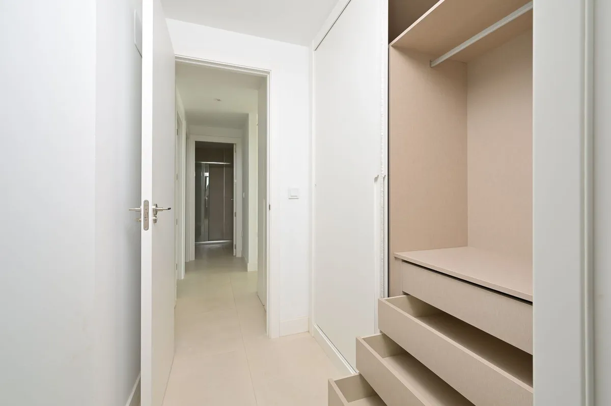 4e770d66-081d-4d40-9009-41fad9b41b9e