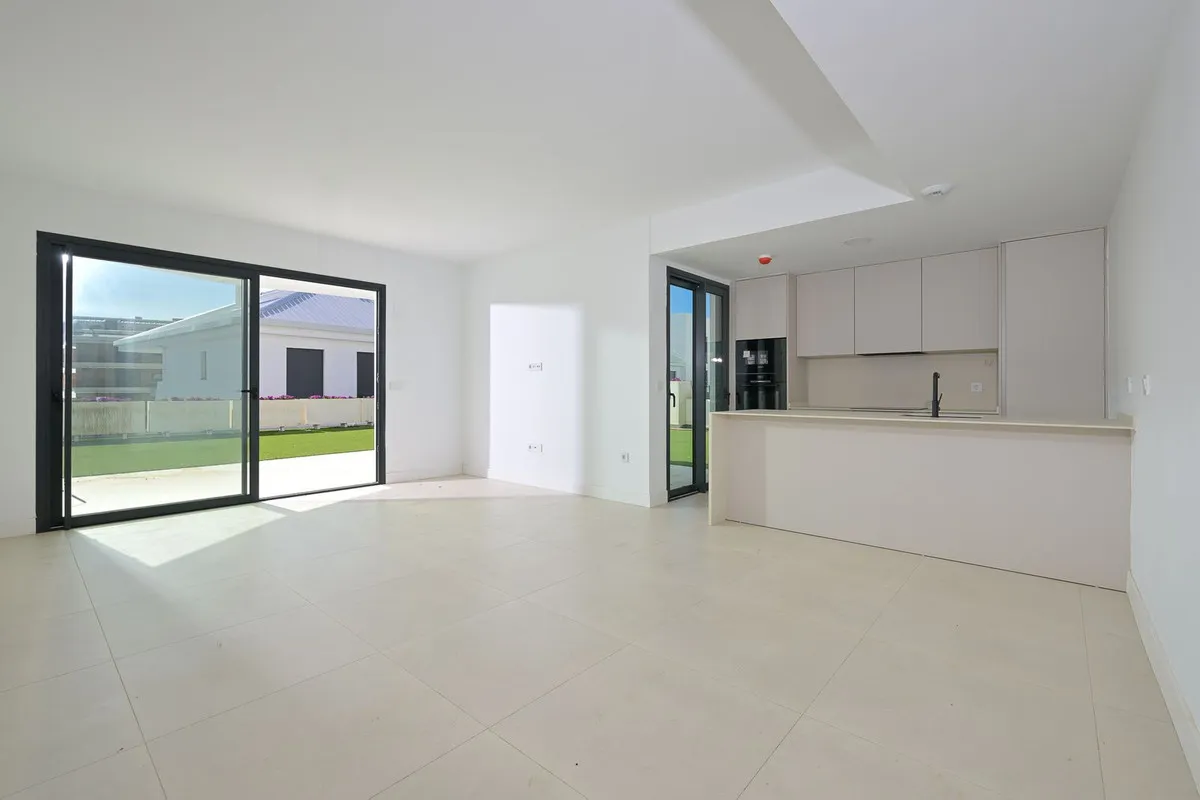 888c6c2b-c3d7-4a75-8b1c-e3d76d731b94