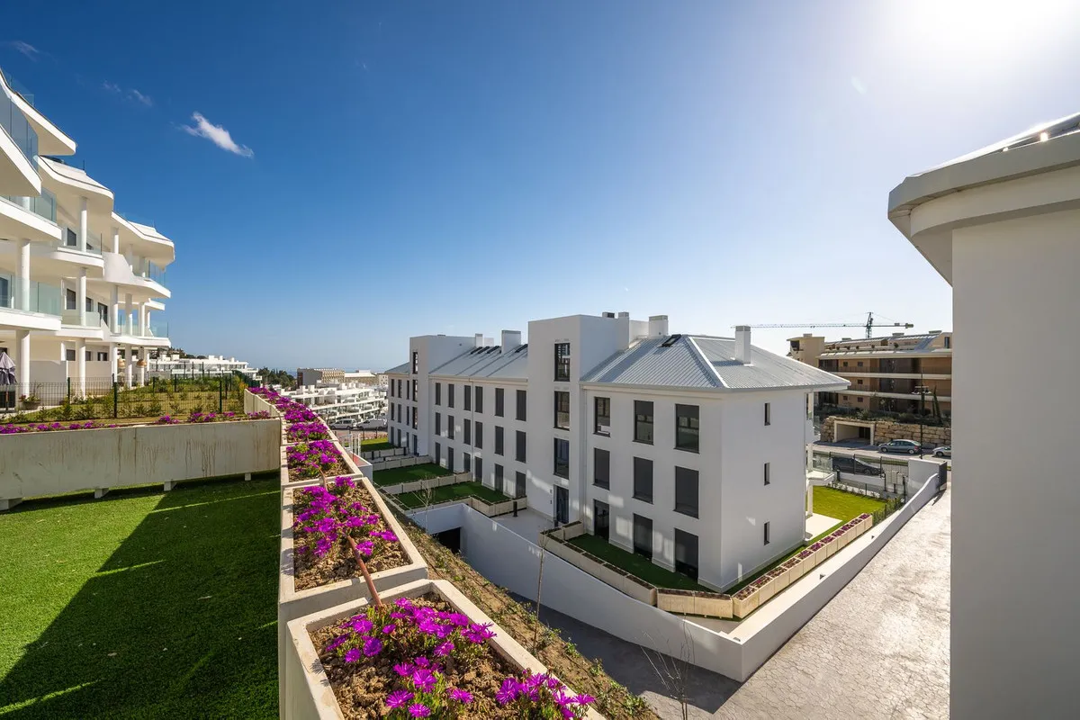 8ac1d2e9-424e-4929-8580-2427328184af