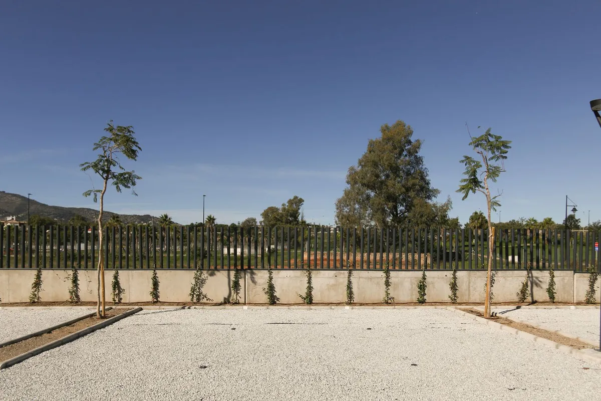 40f850c1-a52b-4b24-b831-2ba7b4b76a2b