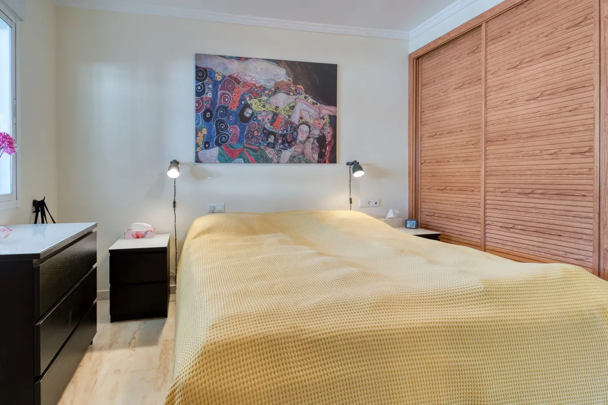 060d5db3-4a75-4ca5-af68-014bcc326cc3