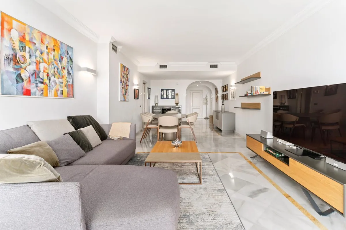 dd981e15-dc00-447e-b984-5ecd738d8f7d