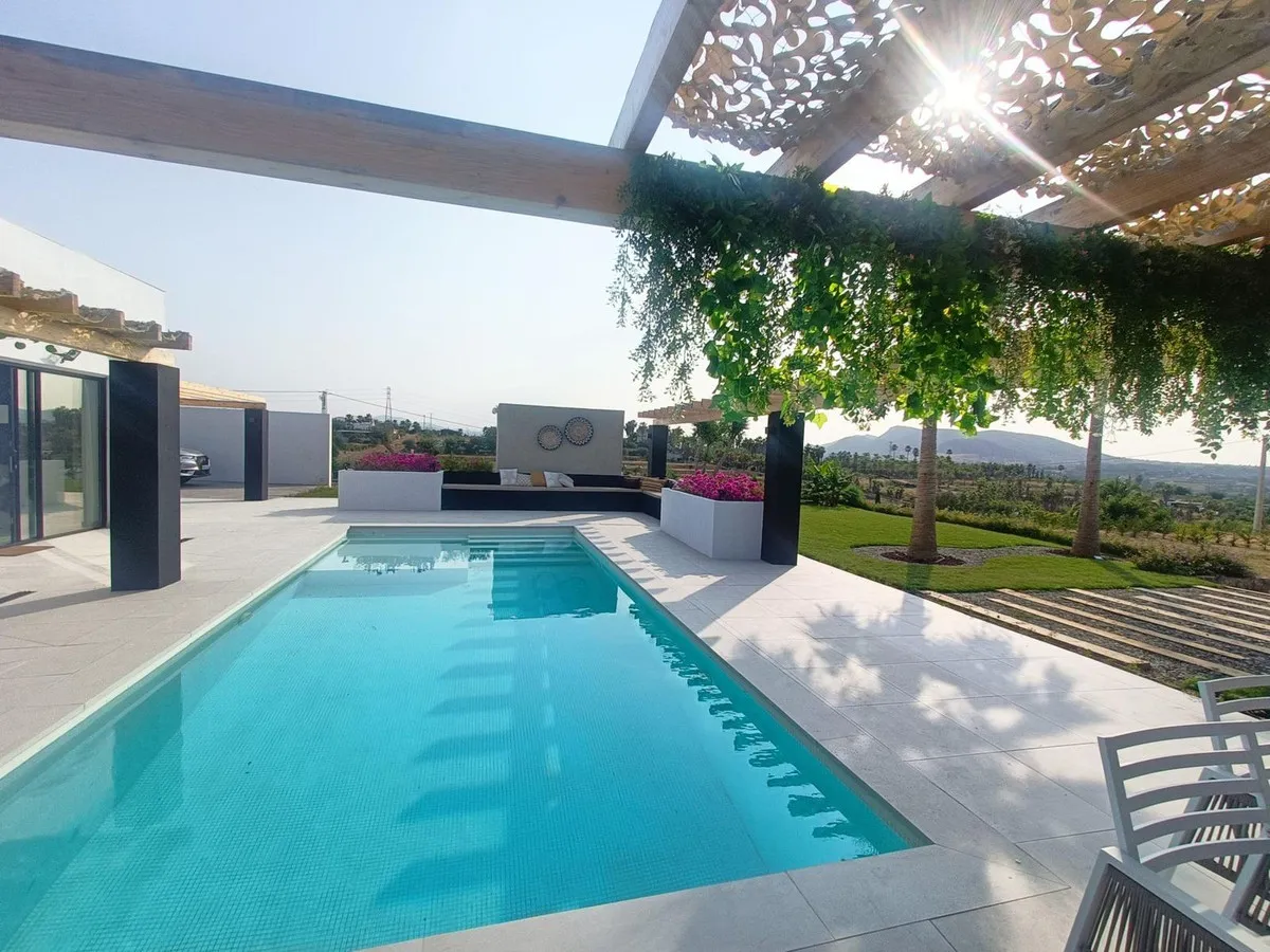 3f55d078-724f-4557-b2f4-a6d1da891584