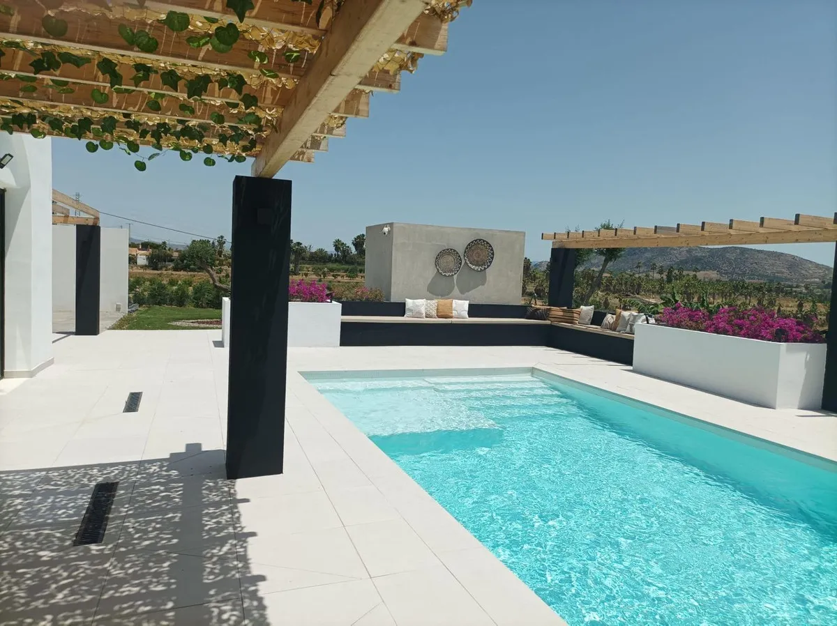 41b3b0c6-e97e-4531-a054-156519a579af