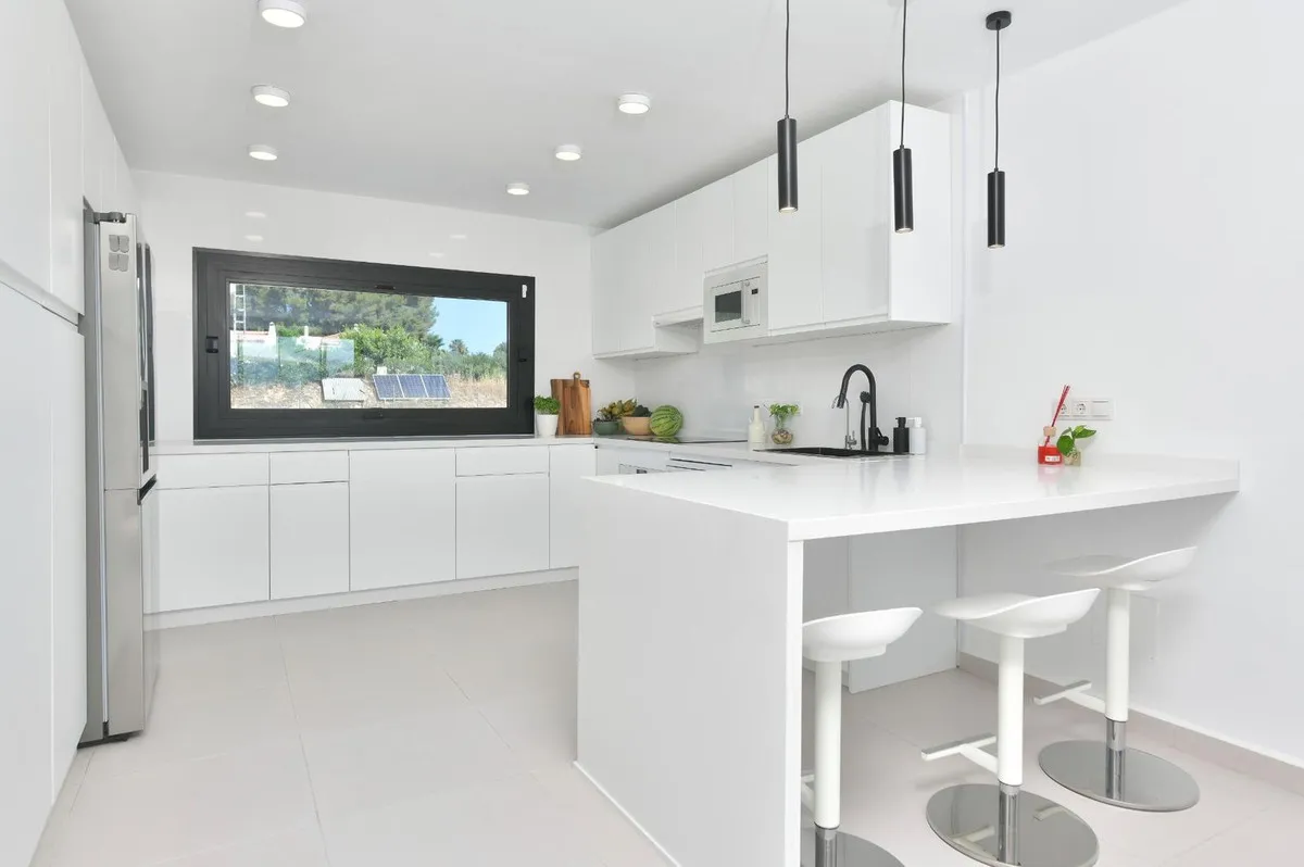 9b2361f1-d160-4828-b36a-dccc679bc79f