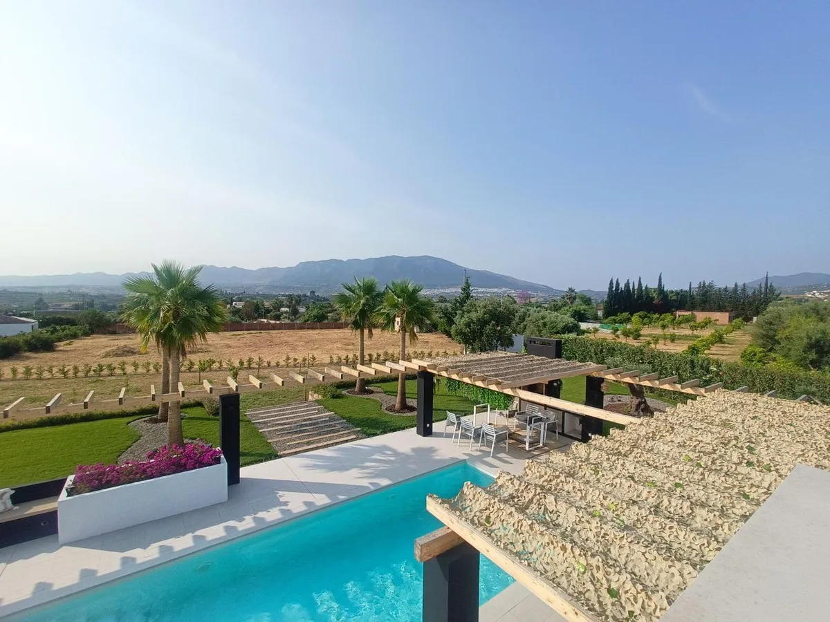 beaca37e-cabf-4afe-bcb2-62e2adefb3ec