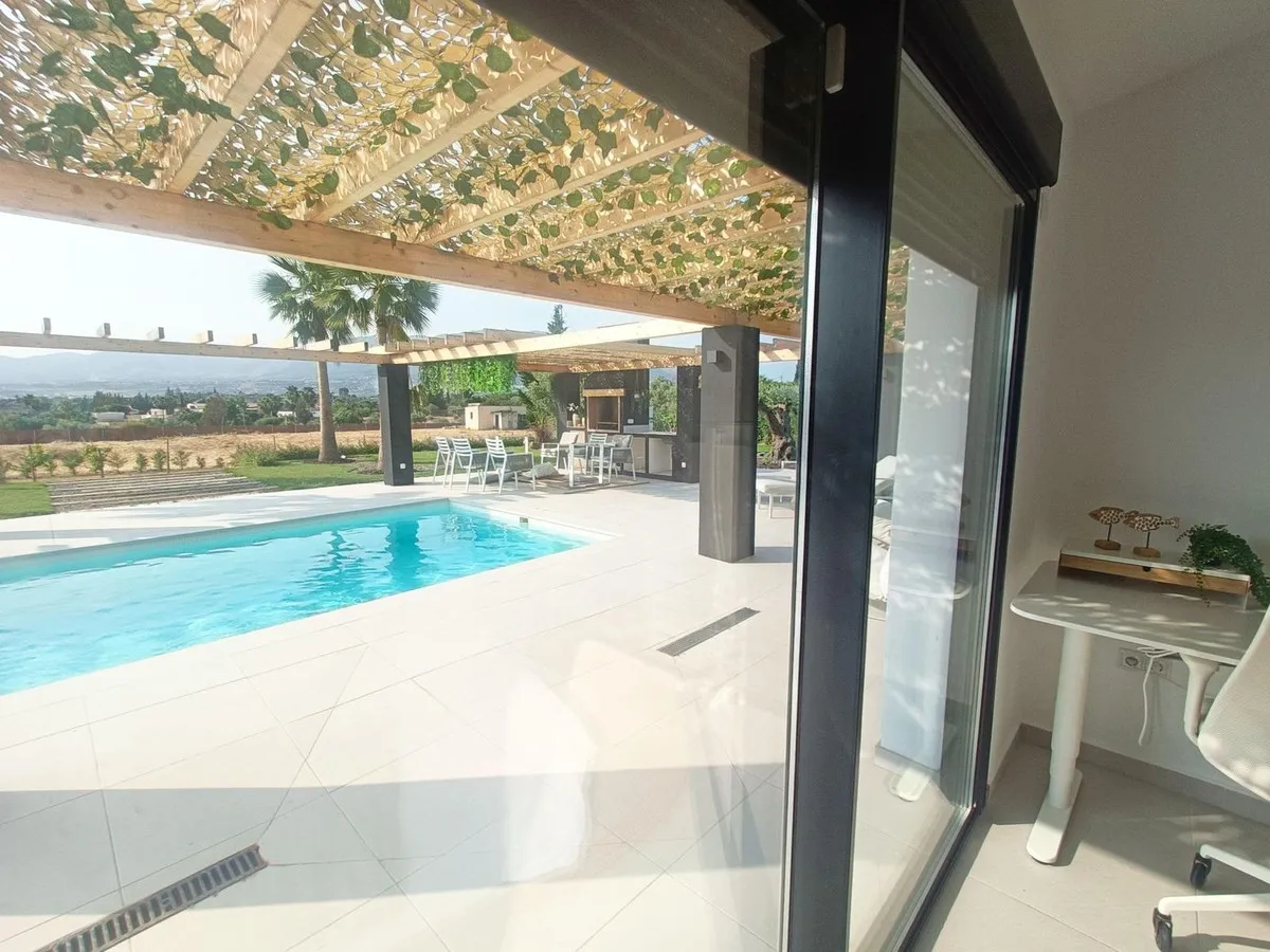 df220ab5-4342-483f-b45c-197915a0e511