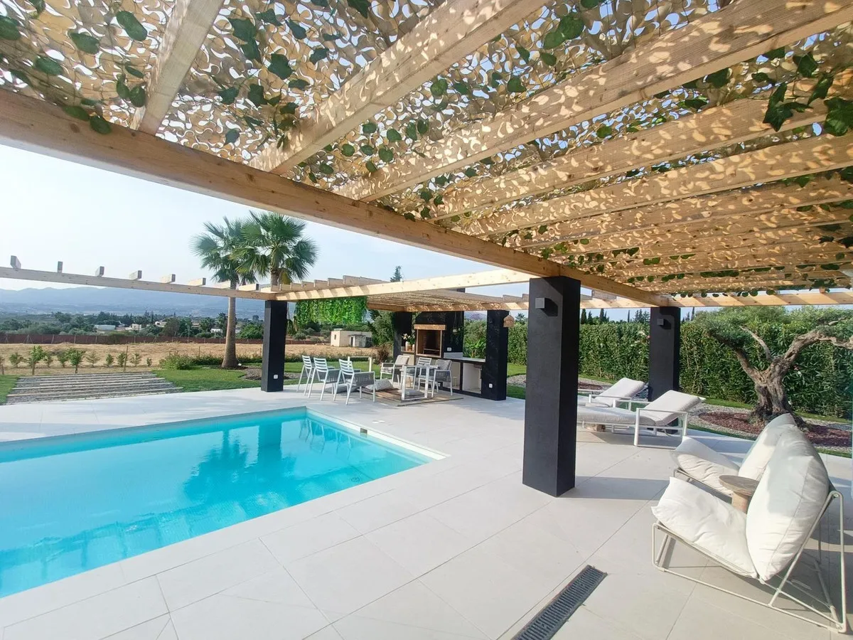 ecb12abd-dbe2-4757-8595-59865c77c2cf