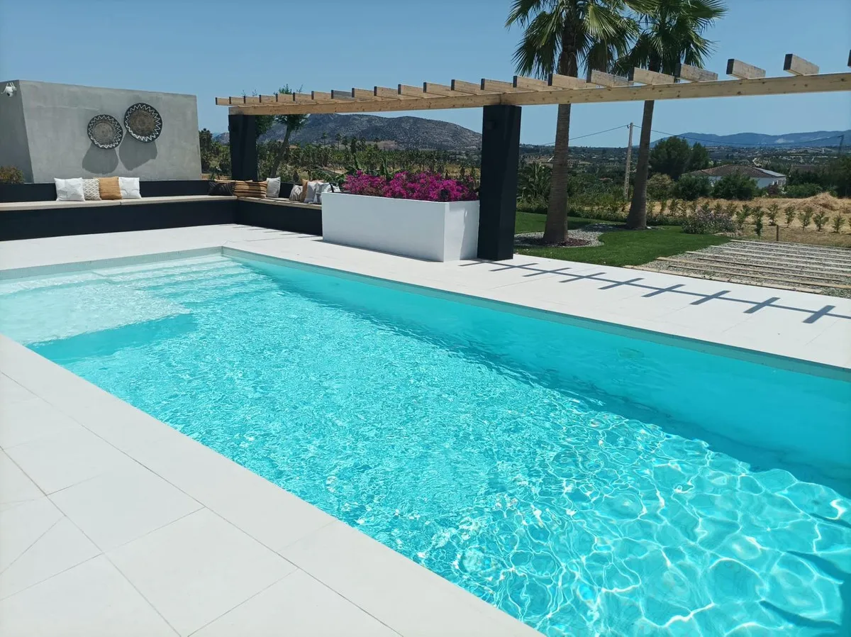 f5824dec-682f-4ac4-9295-0423795c6d1a