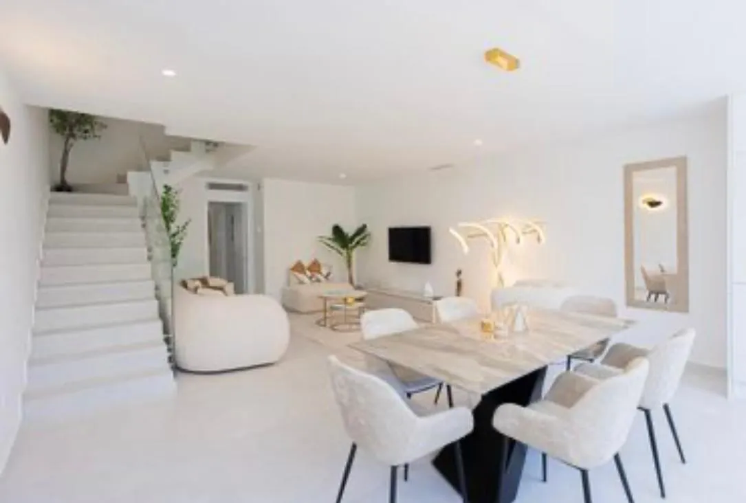 6d6902fa-2e9c-4637-aa0d-28df6363958e