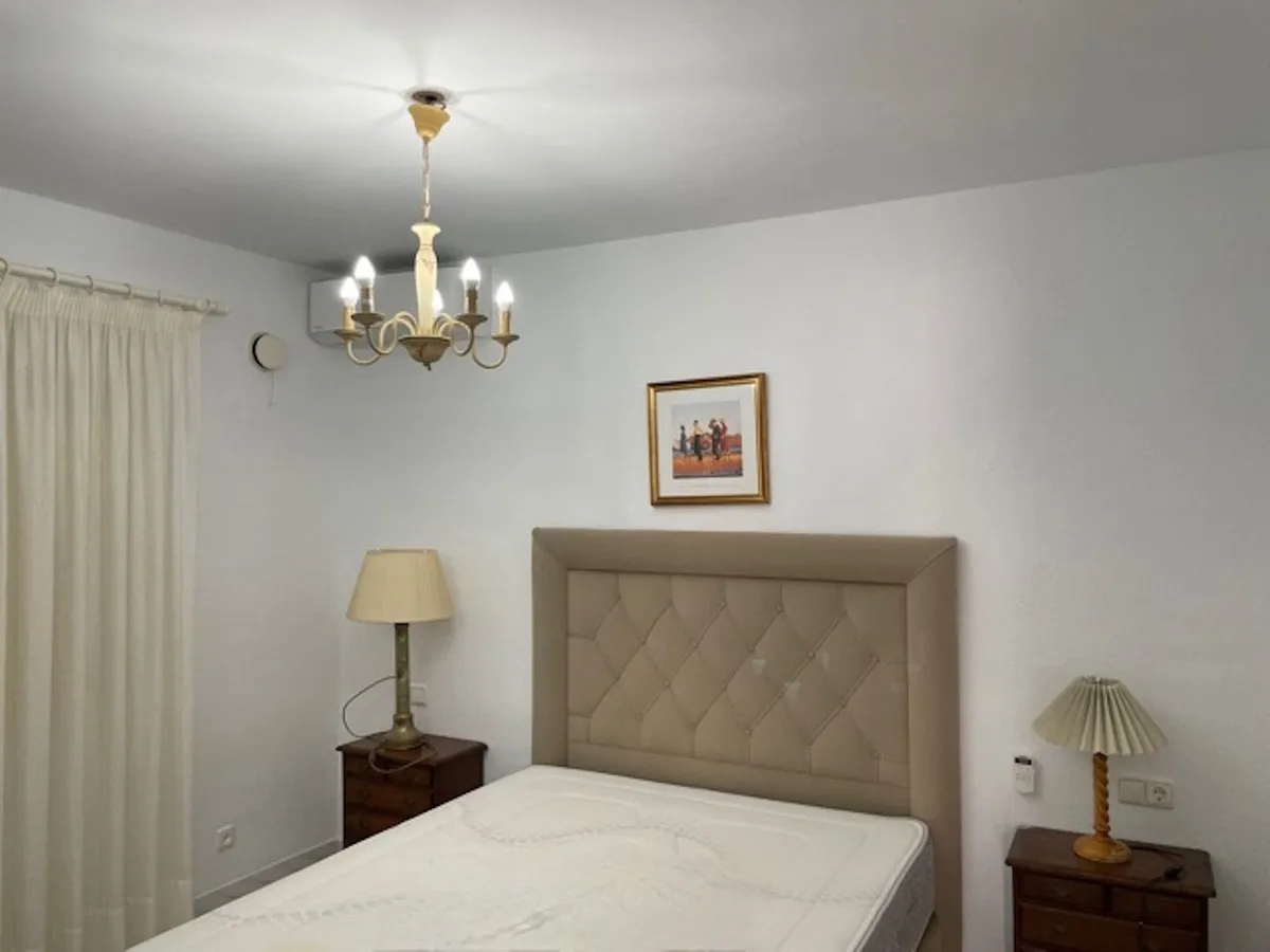 36ec73bf-b0f3-4209-9aad-4025637146d5