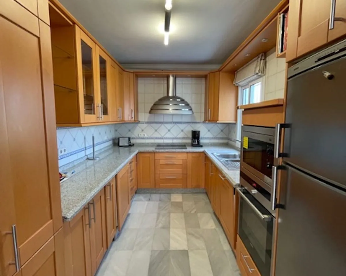 79bb122c-0f01-4cc4-9e93-cd44b2e7cda0