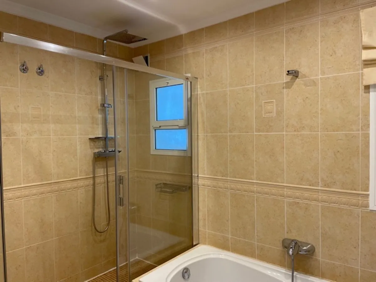 e804342f-9656-4c9a-ab52-fbd7da328e7b