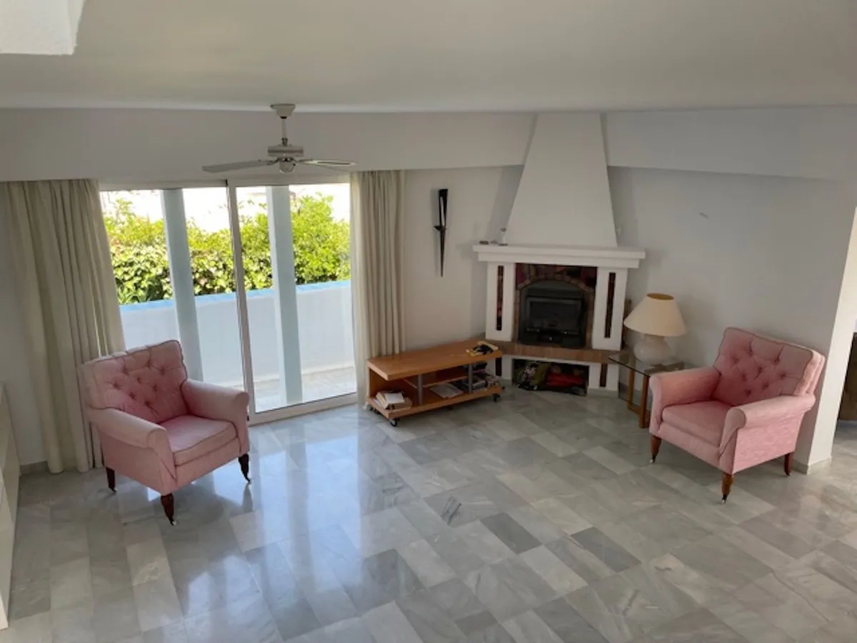 fc844267-d942-4625-954f-b019919cbd5b