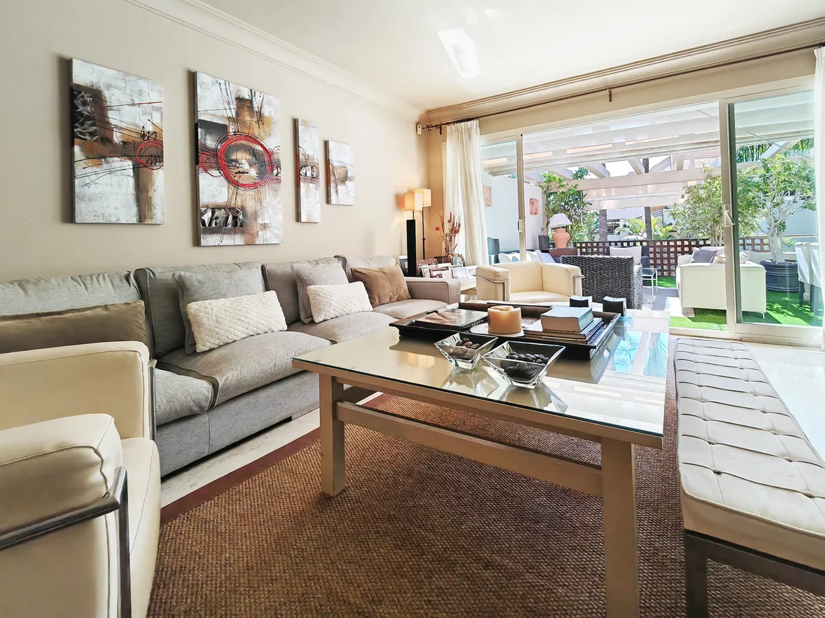 19cdf2b2-07a2-47f4-b64a-dc9b084d4f17