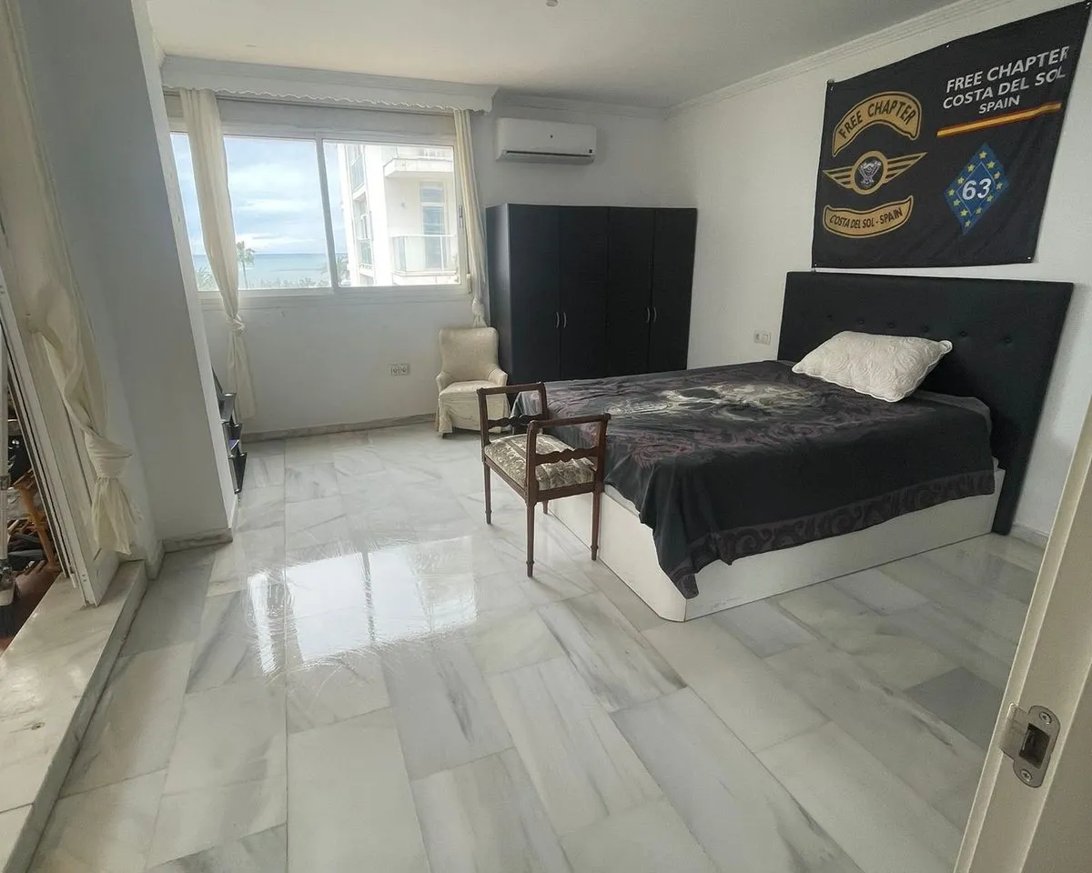 eb0987db-f306-4190-8580-d4fc97027a9b