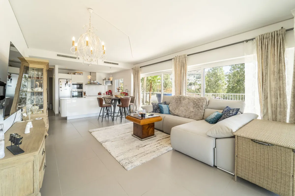 2b927f3b-2e89-4d7c-b31e-064ae6ea5425