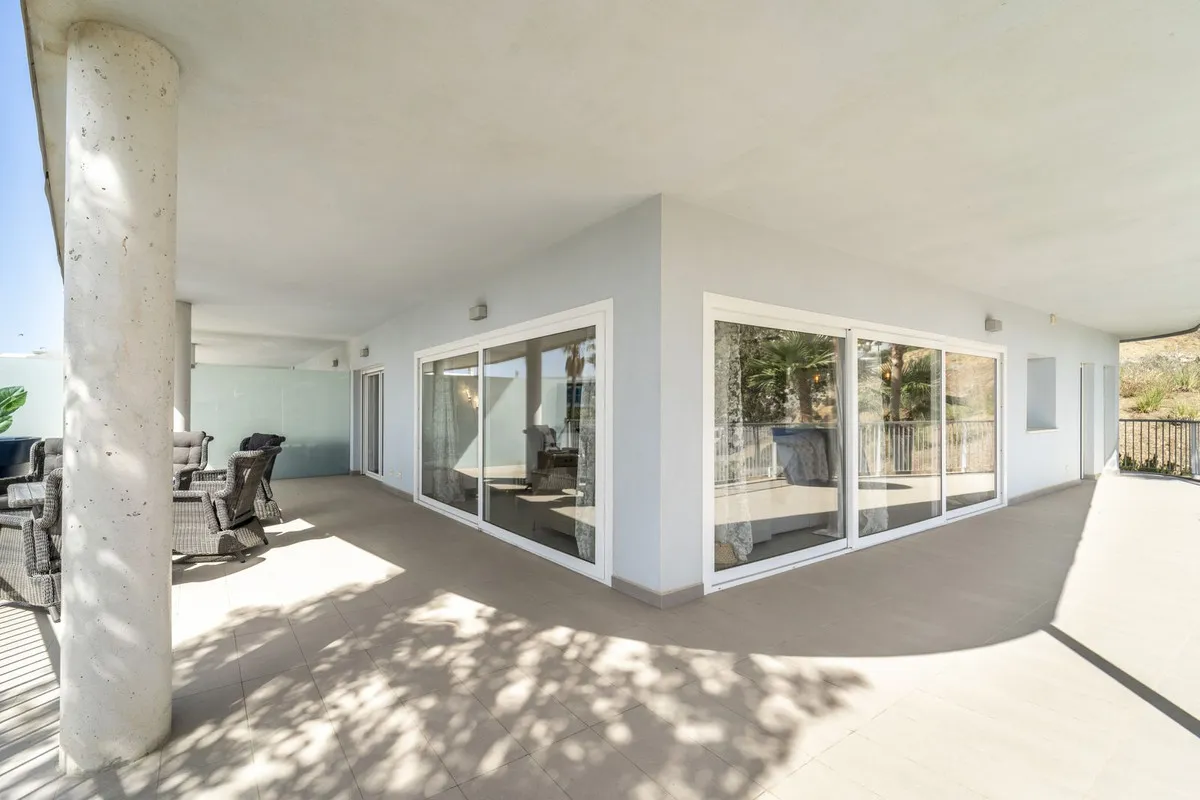 bf0ad2e4-aa96-4a5f-8406-fa4ba2b92b7f