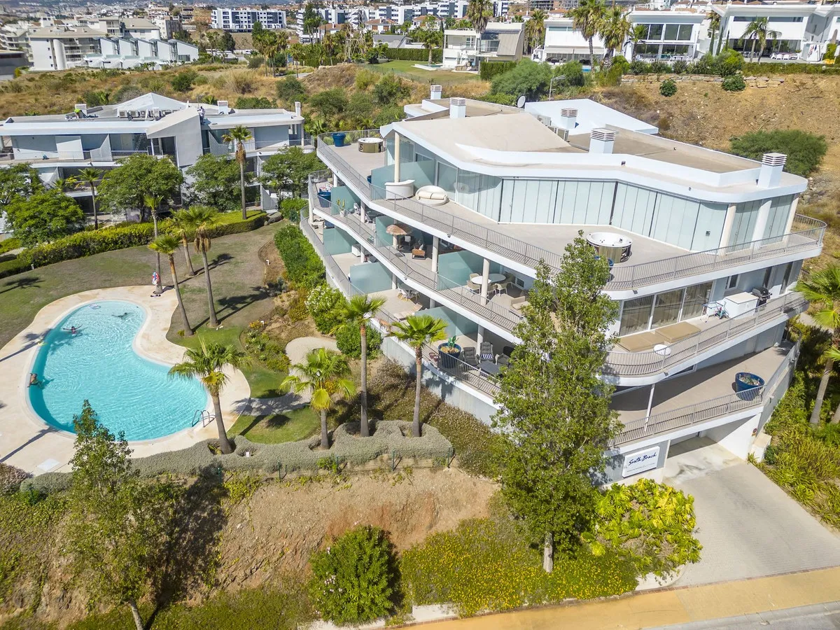 f3d707b2-7a58-418d-9b87-fa77e574af5d