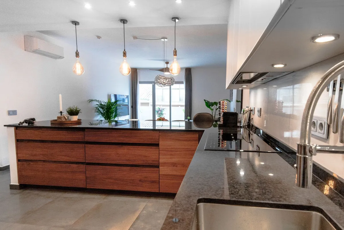 4b92a529-0f19-4056-a80e-b18ed3bf02a3