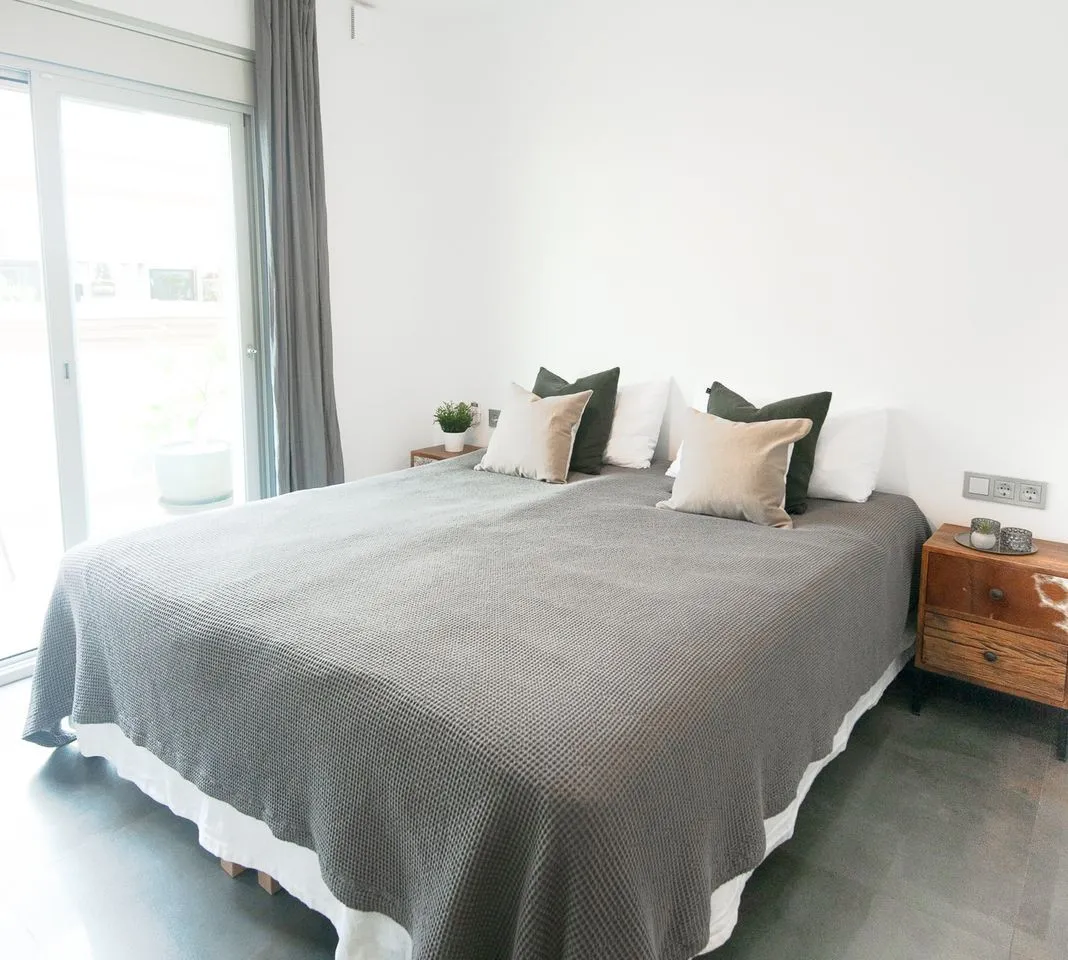 ac05ce8c-3c12-41dd-891d-90fd245fbe8a