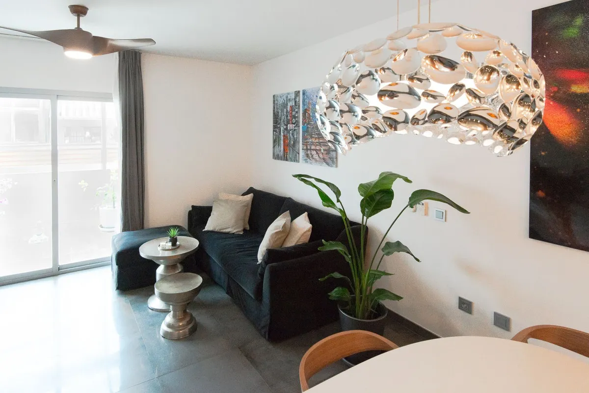 e4eec889-01b8-4188-a498-4c710f9799cf