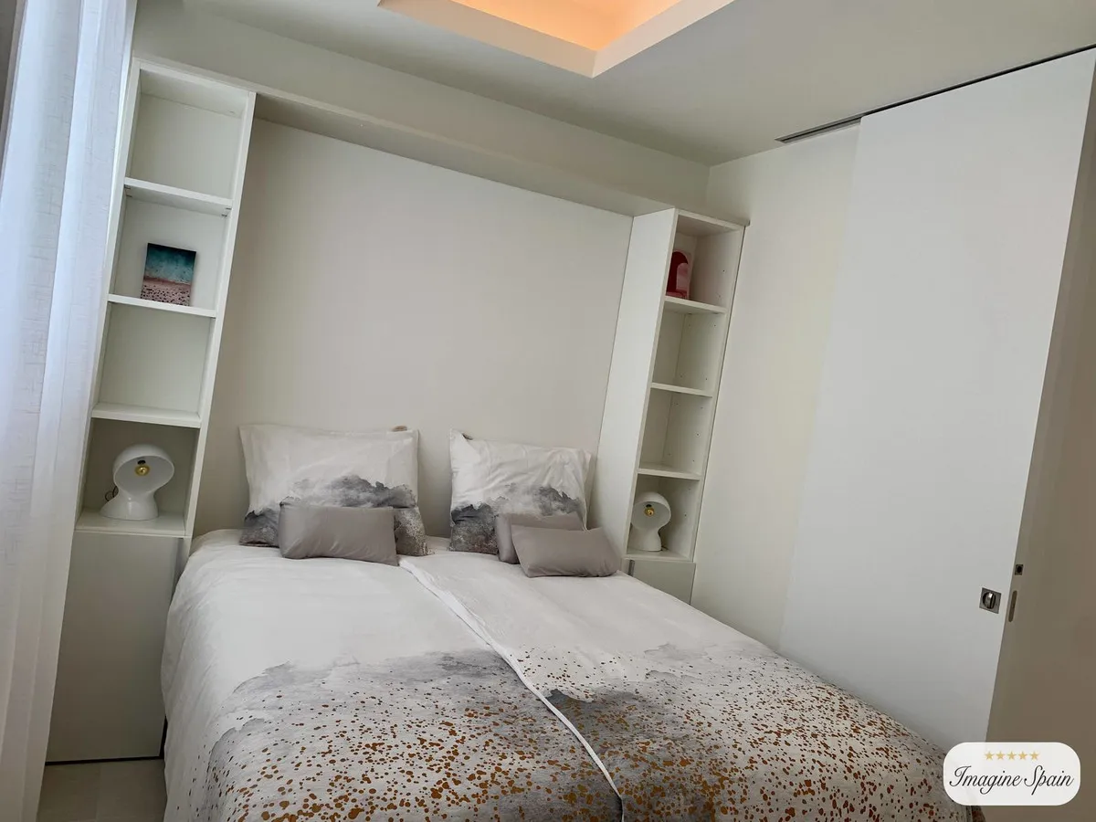 706e6ae3-3e18-4fd3-bc7d-4b76cb453df3