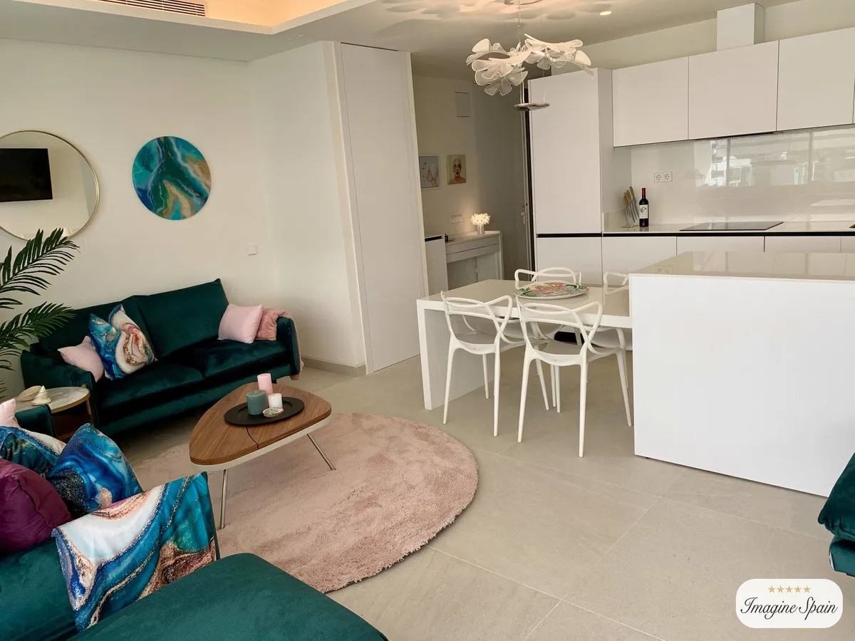 a6ea6a78-3bc7-4c25-a748-6c4c452ca9be