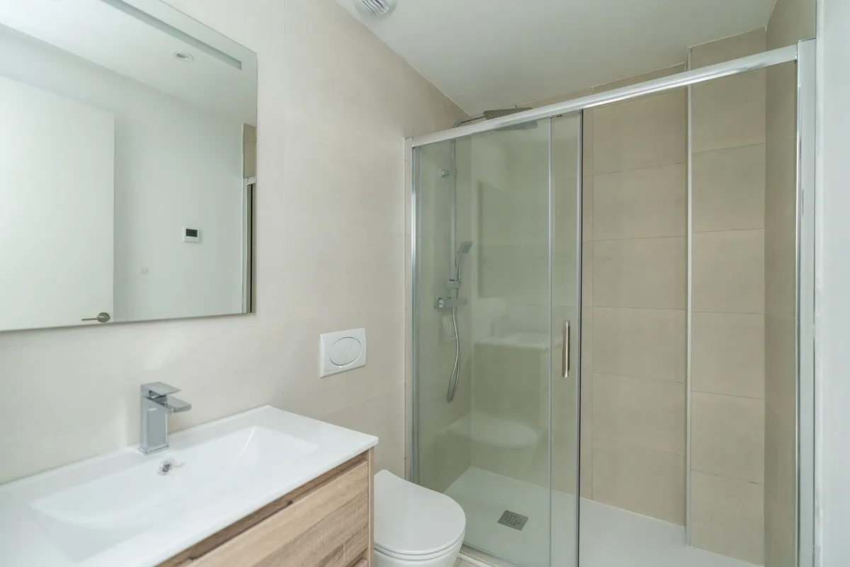 aa200160-9fbd-4c28-b8da-83490ea121fe