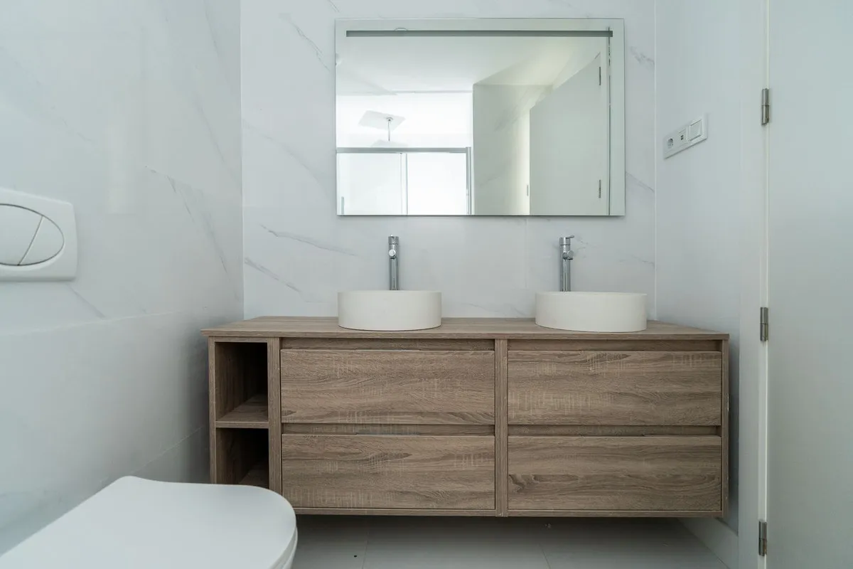 b1761ed5-557c-4ab2-9a20-779e179582d1