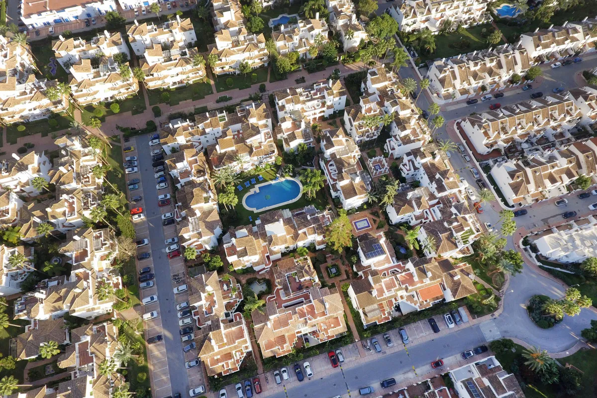 fdad9b3e-a2e9-4f25-9817-b8998d77feb2