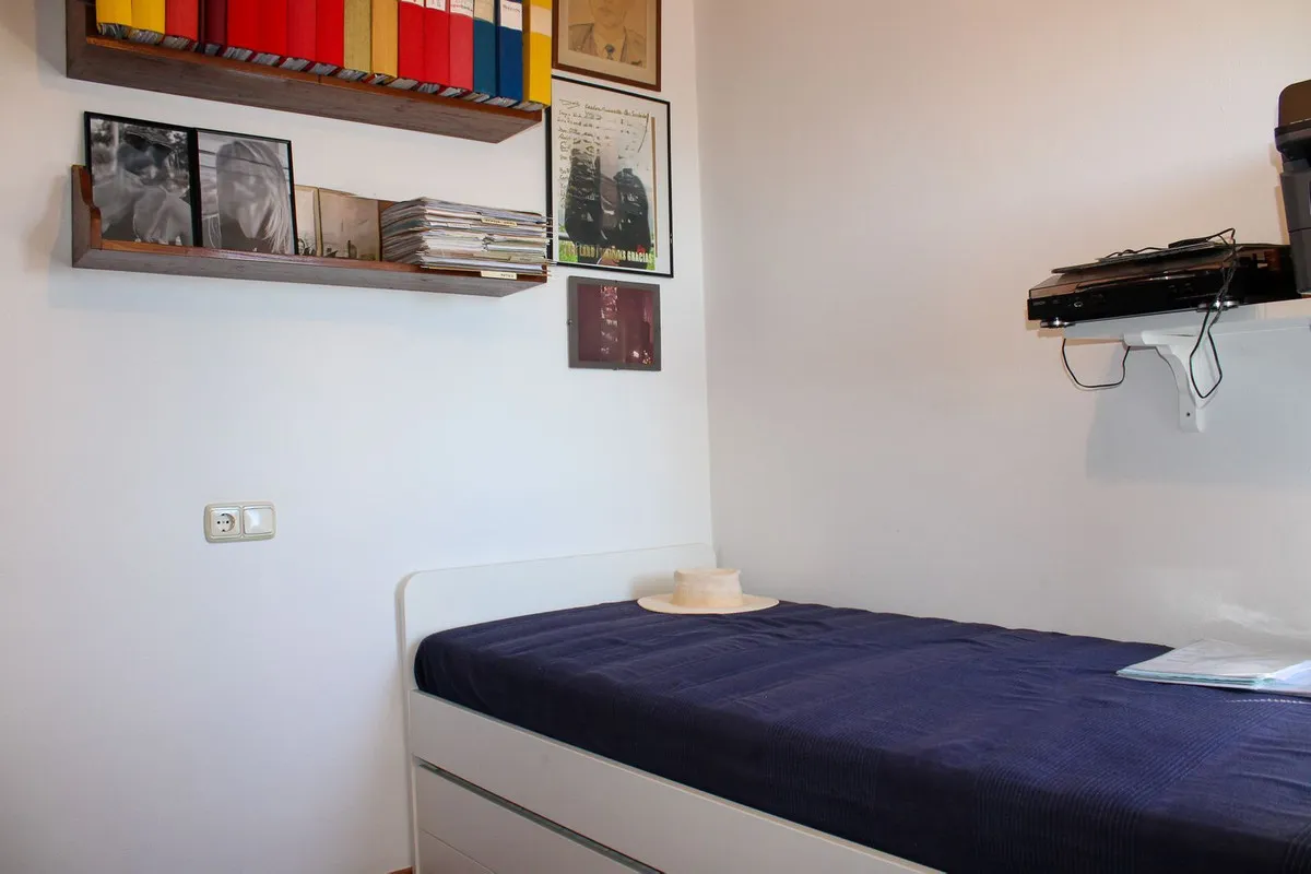 100e68ea-d43a-4750-a735-b1638c0bbf47