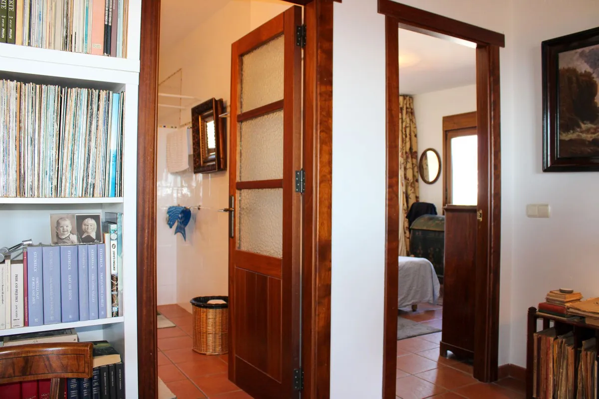 aabdbafe-b7de-47be-9eb3-29a725e83b1b