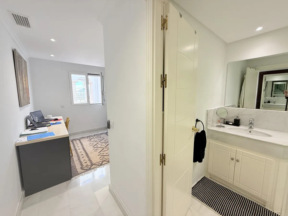 12a6a354-582e-485c-addb-524b5bae9c42