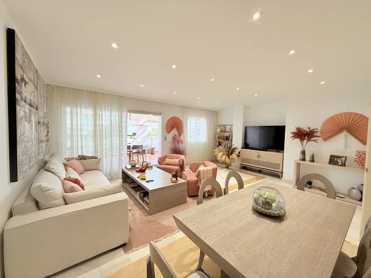 560c2d32-59b2-42e8-b09c-1b650568f135