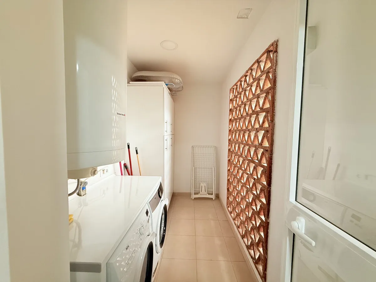 cdcc933f-e9af-4910-8c1c-5f3673e4baf6