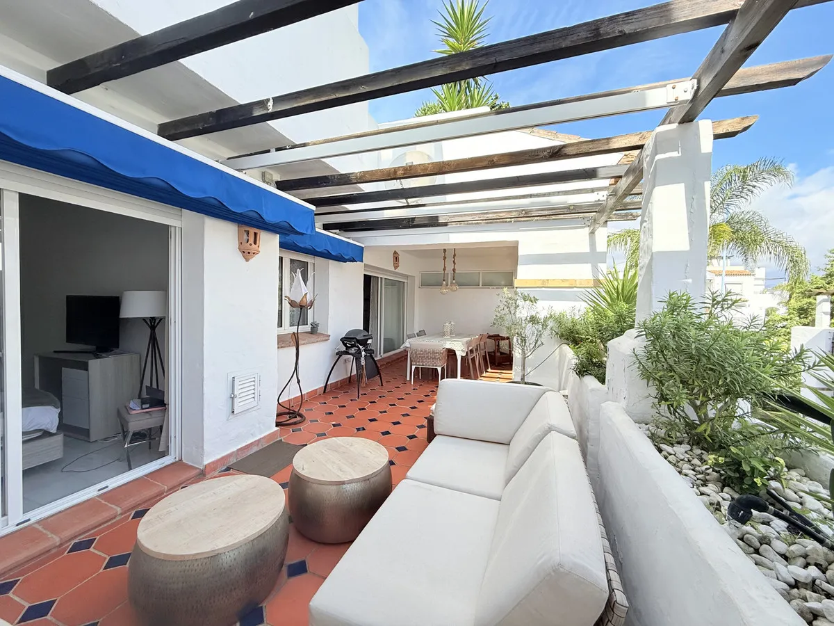 d21b690b-5a64-4865-889d-2fd2f74d6e5f