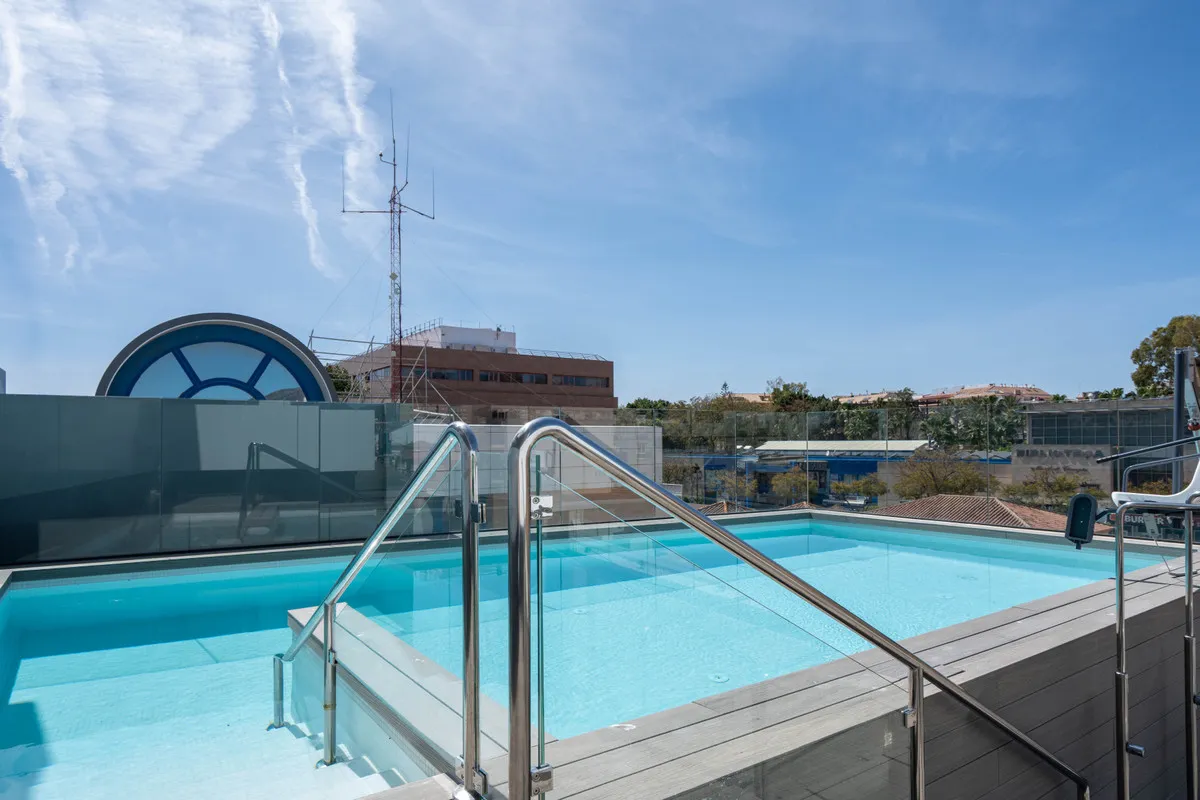 ca88b097-cc49-4528-844f-c0a5e7773414