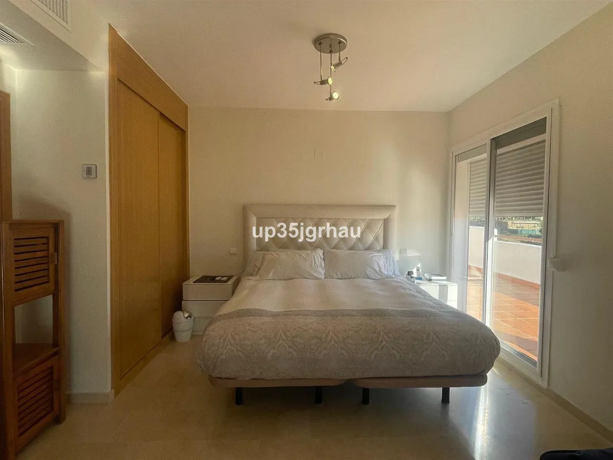 637b769d-5afe-42e1-8d96-2c03adc77f1b