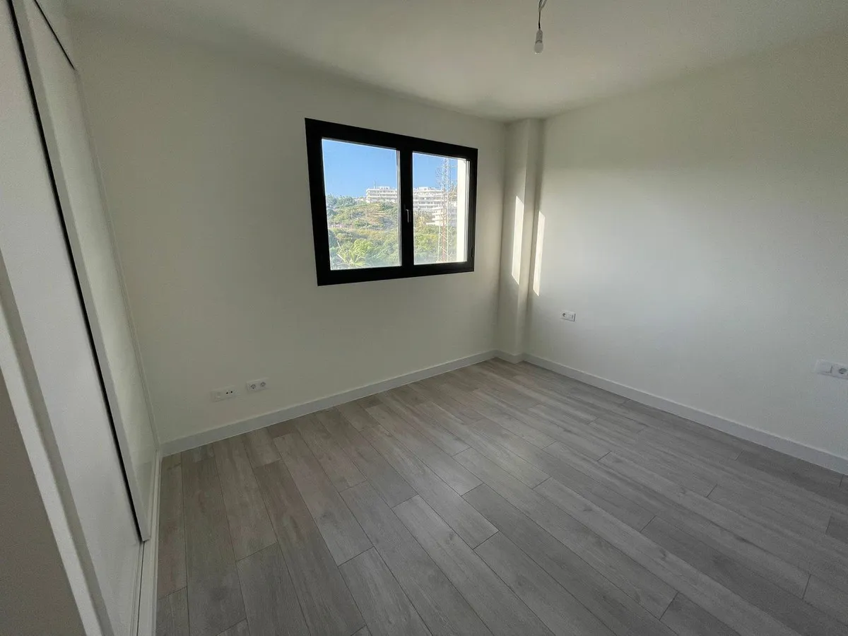 784f6f8f-fed6-4f00-85b9-18ca7f37ced5