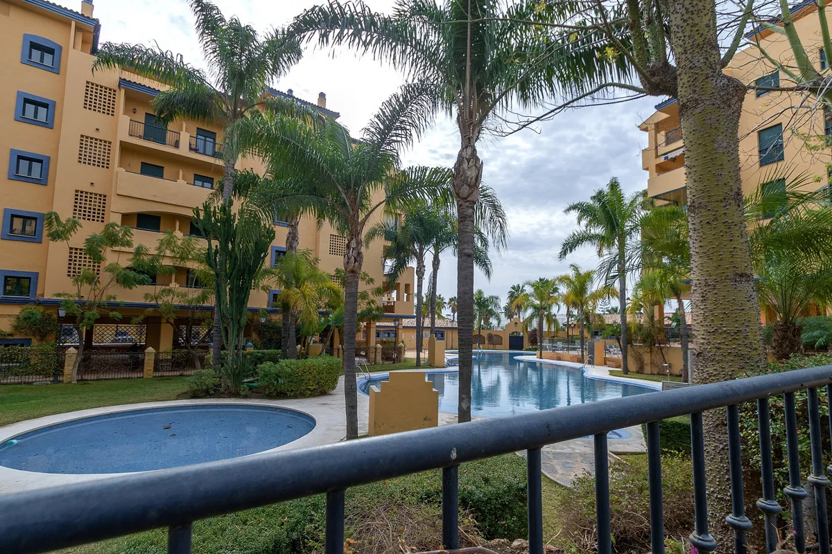 1307d2b2-b29d-4f6e-a0e6-38f57ed101d4