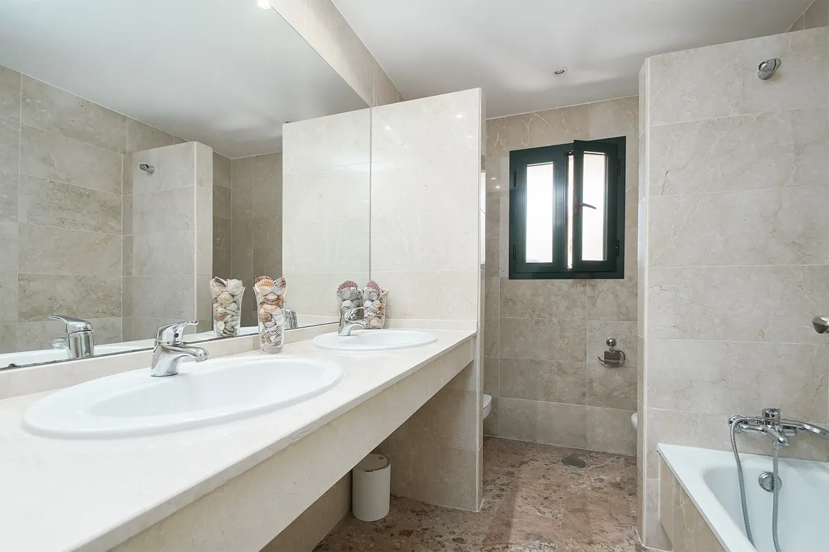 6713a13f-ad69-4c68-9d07-ce1f07d4b270