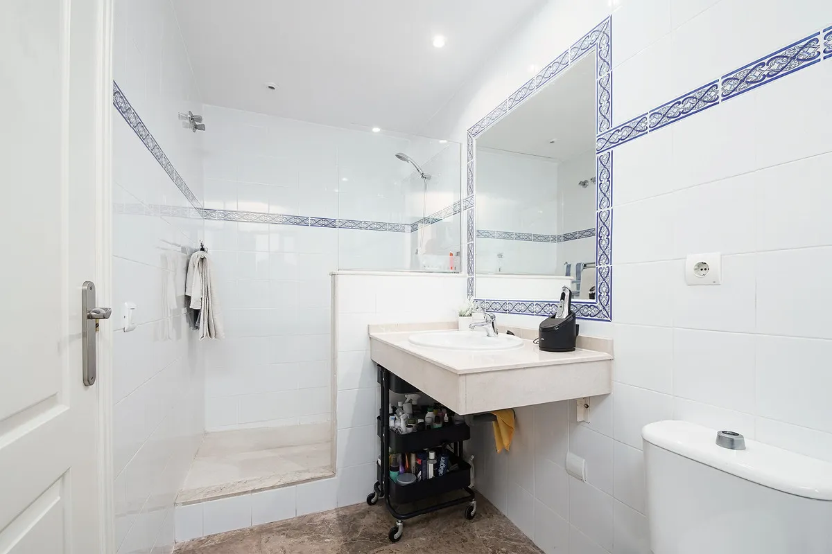 e65455a7-1610-4b20-bf2e-7d793f0408de