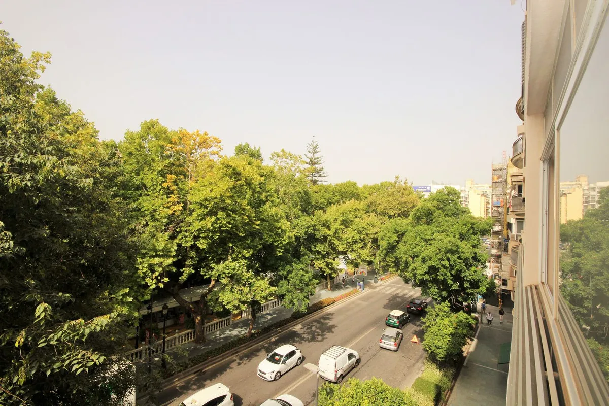 d504b71b-6557-40ce-ac33-e4a37dd8f364