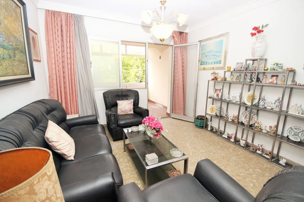 f992f57b-944a-46e9-8011-e17c4e9ae365