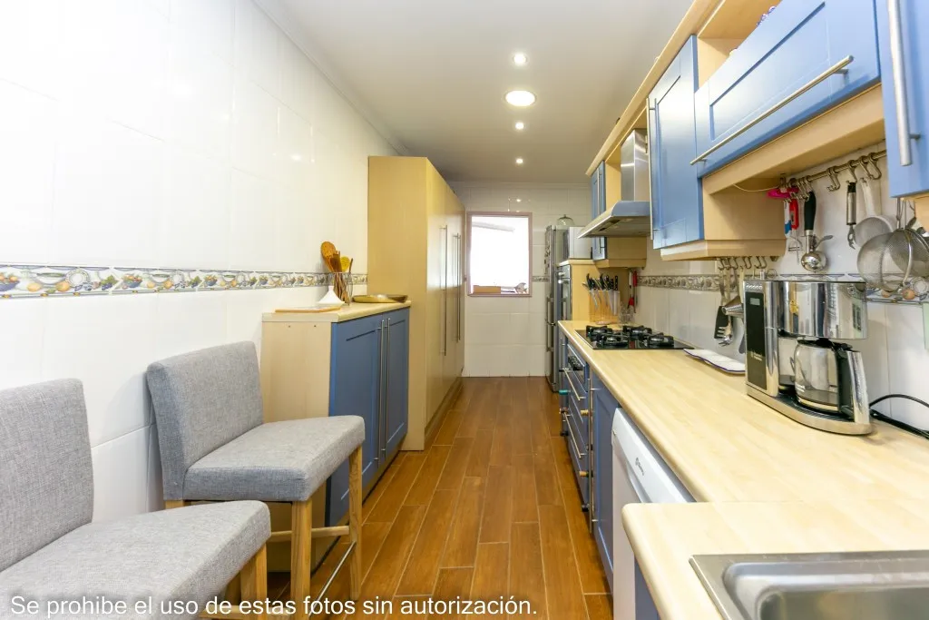 59dbd7f0-a259-44bb-b260-ab57479813d8