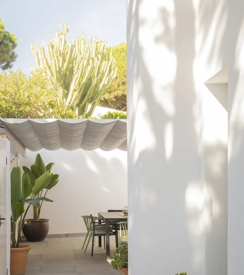 4ee873fd-5184-4a7b-b5cf-38fef8e0d599